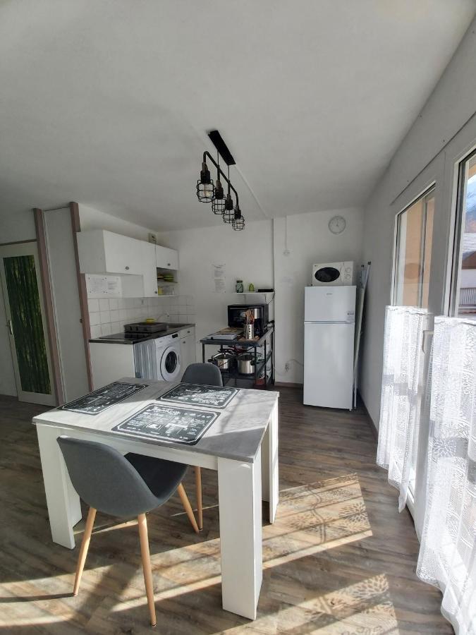 Luz St Sauveur, Appartement 3 Personnes, Superbe Vue Montagne, Expose Sud, Residence Tres Calme لوز سانت سوفير المظهر الخارجي الصورة